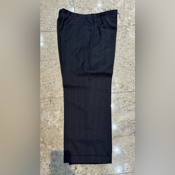 Cerruti 1881 Cashmere and Wool Suit Grey -44 - Picture 16 of 16